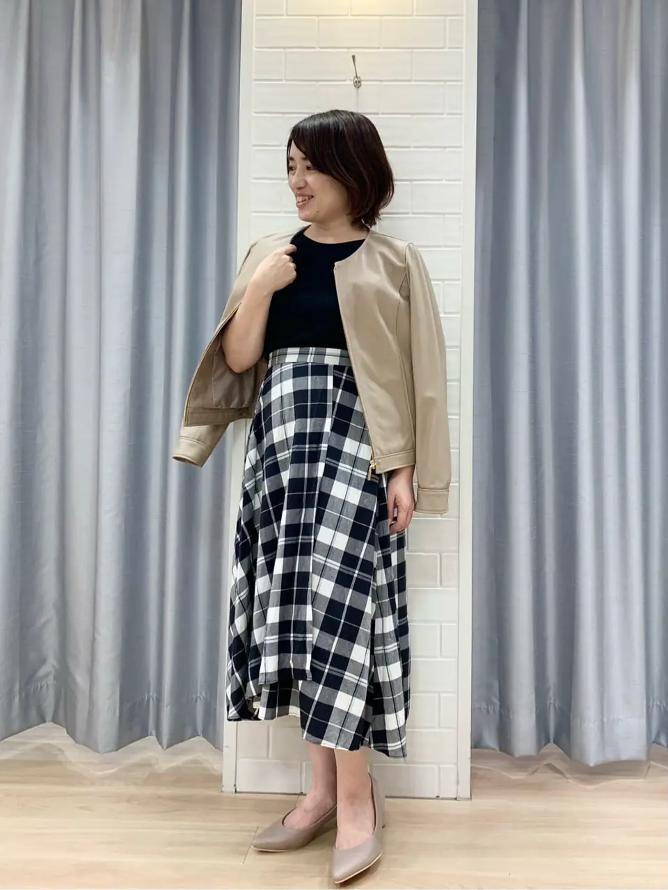 ANY SIS 丸岡 コーディネート画像