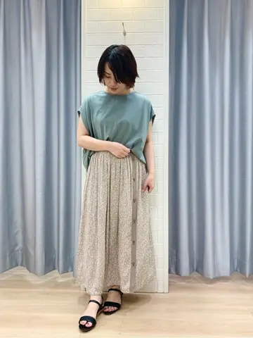 ANY SIS 丸岡 コーディネート画像