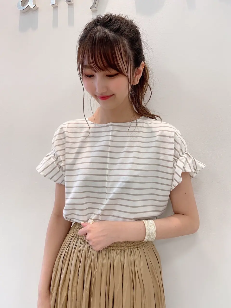 ANY SIS スタッフ コーディネート画像