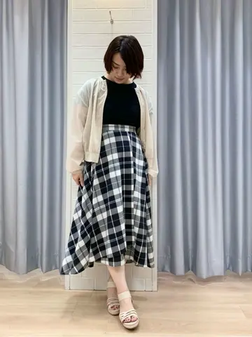 ANY SIS 丸岡 コーディネート画像