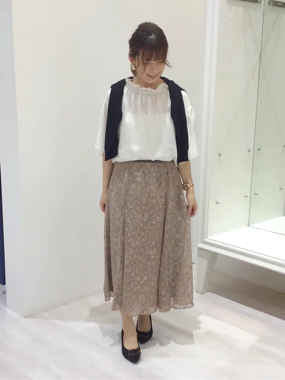 ANY SIS スタッフ コーディネート画像