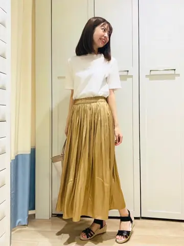 ANY SIS スタッフ コーディネート画像