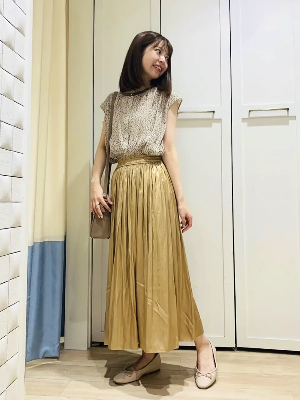 ANY SIS スタッフ コーディネート画像