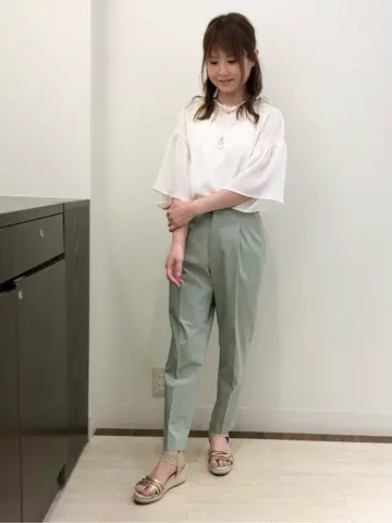 ANY SIS スタッフ コーディネート画像