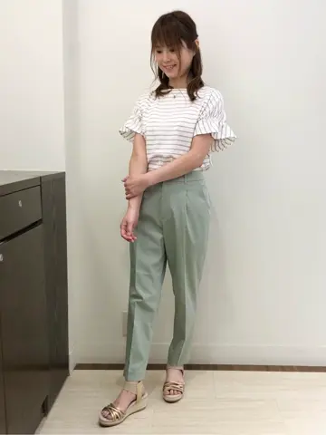 ANY SIS スタッフ コーディネート画像