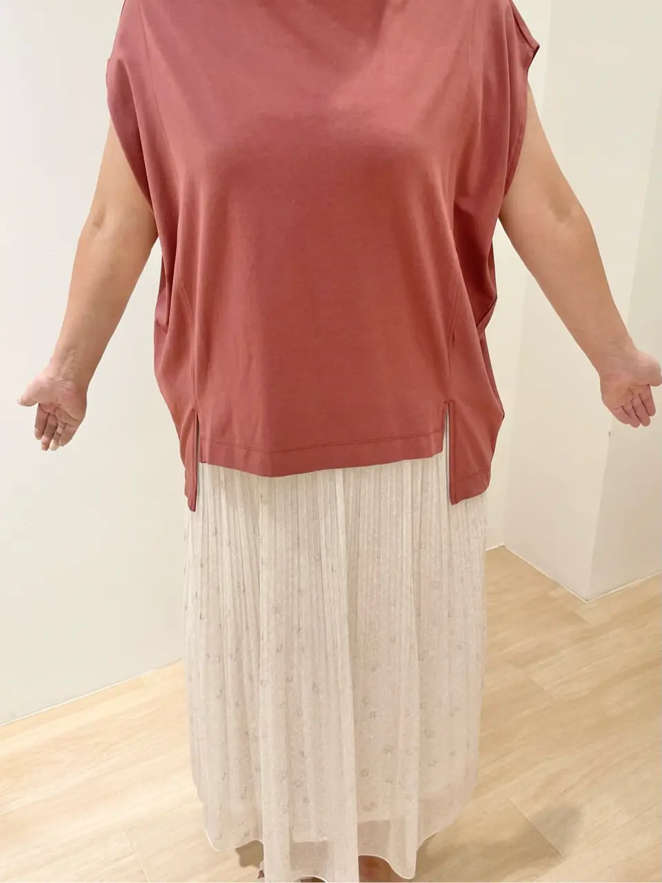 ANY SIS 今仲 コーディネート画像