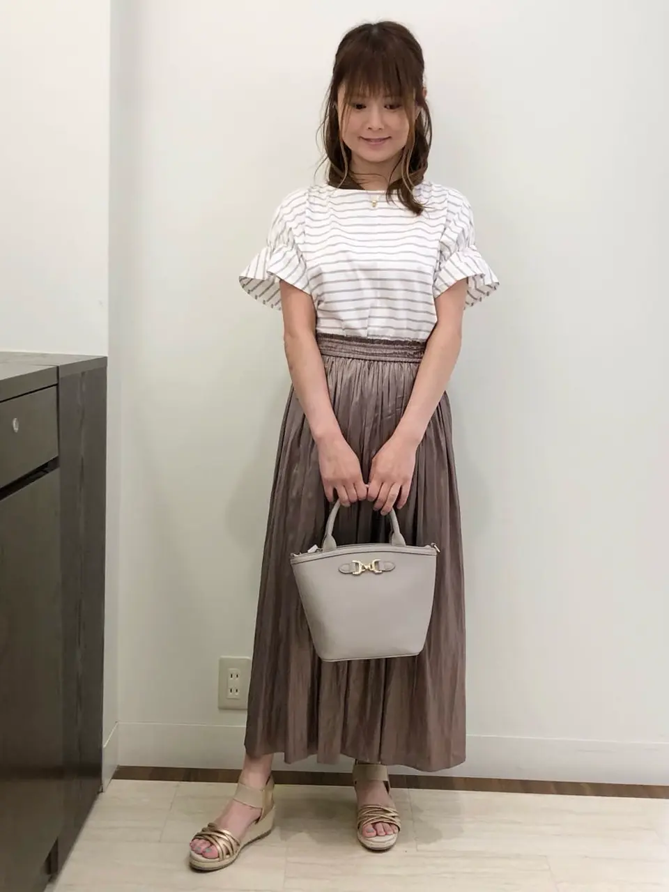 ANY SIS スタッフ コーディネート画像