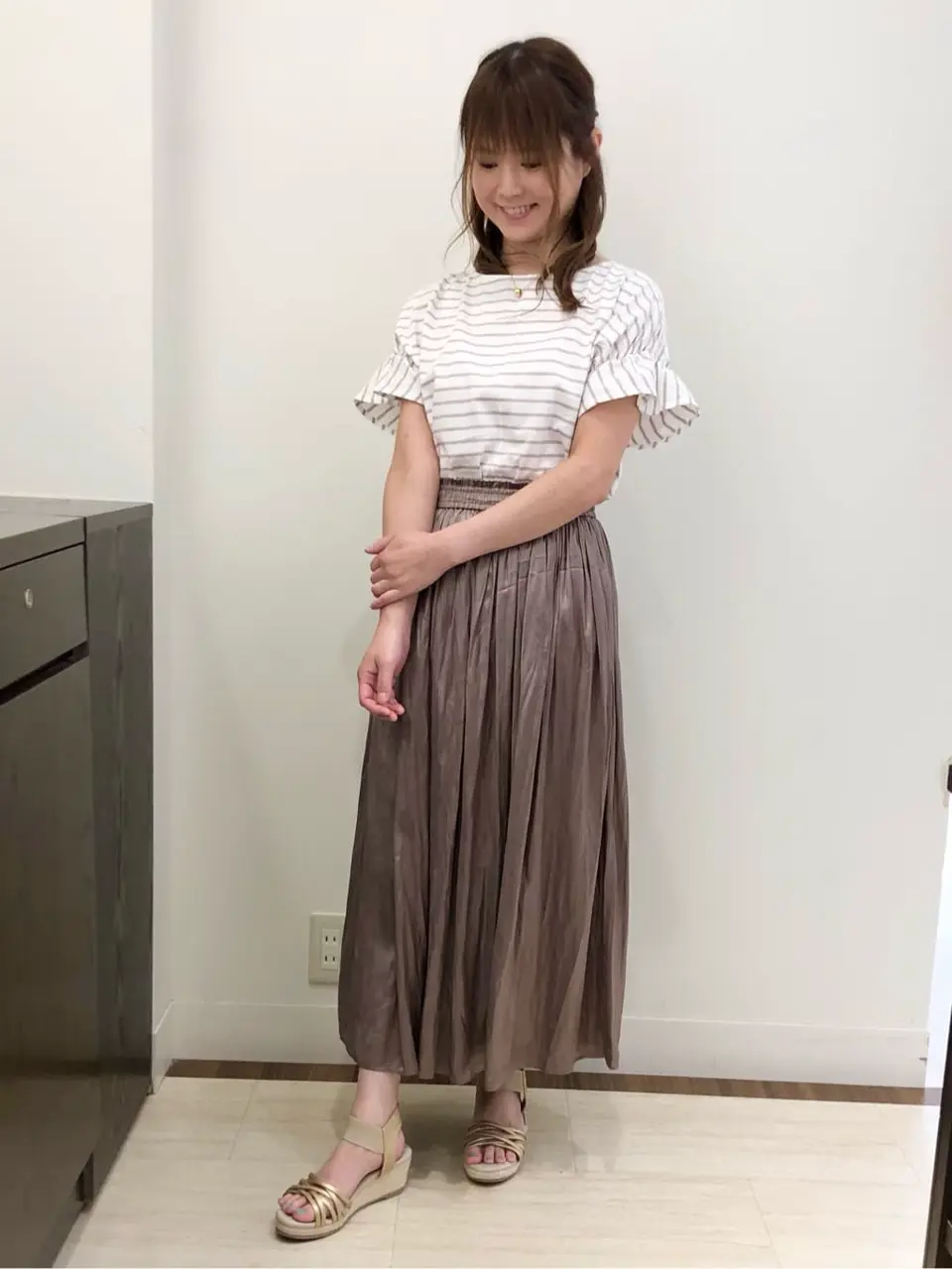 ANY SIS スタッフ コーディネート画像