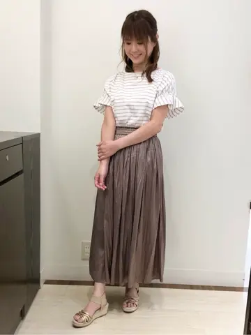 ANY SIS スタッフ コーディネート画像