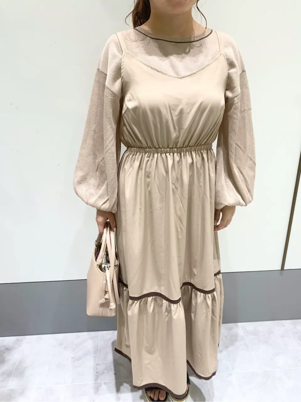 ANY SIS スタッフ コーディネート画像