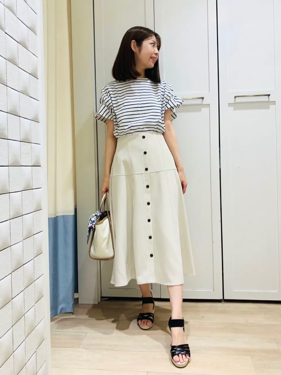 ANY SIS スタッフ コーディネート画像