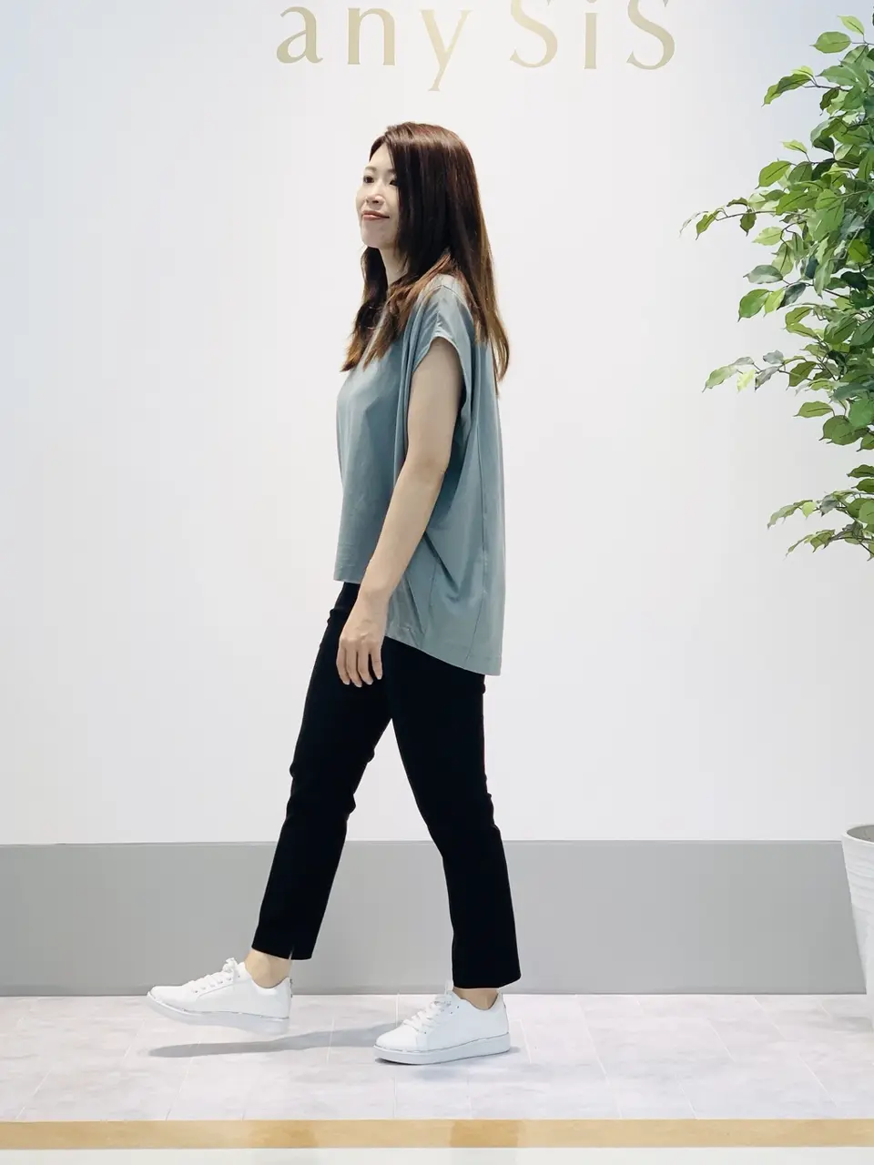 ANY SIS 岡本 コーディネート画像