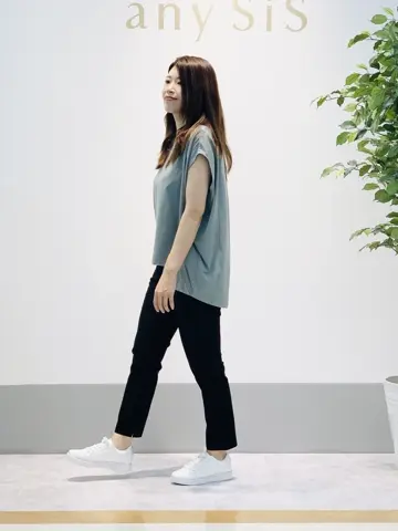 ANY SIS 岡本 コーディネート画像