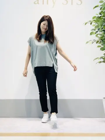 ANY SIS 岡本 コーディネート画像