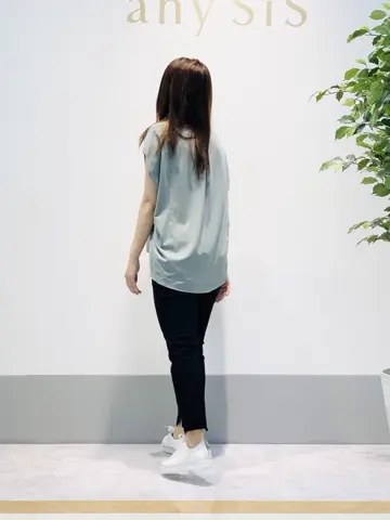 ANY SIS 岡本 コーディネート画像