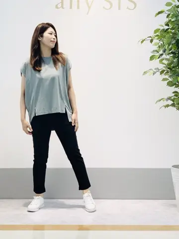 ANY SIS 岡本 コーディネート画像