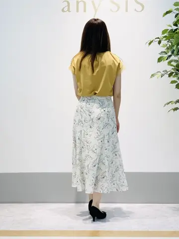 ANY SIS 岡本 コーディネート画像