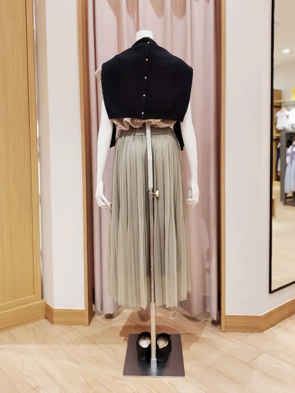 ANY SIS 岩田 コーディネート画像