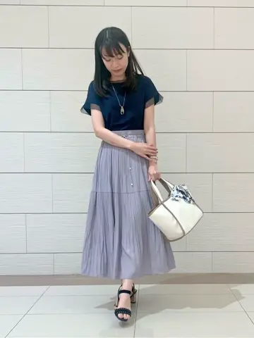 ANY SIS スタッフ コーディネート画像