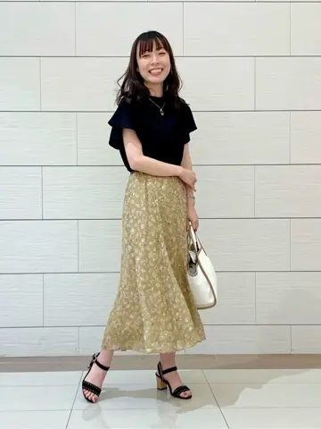 ANY SIS スタッフ コーディネート画像