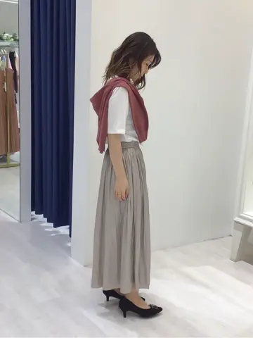 ANY SIS スタッフ コーディネート画像