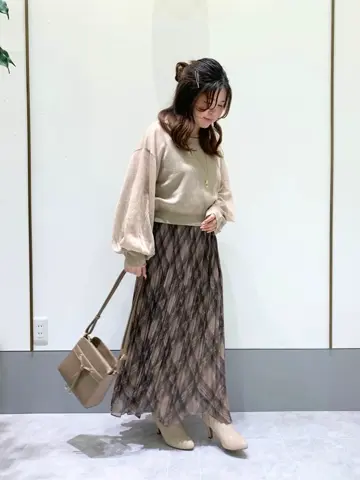 ANY SIS スタッフ コーディネート画像