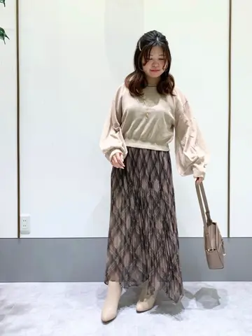 ANY SIS スタッフ コーディネート画像