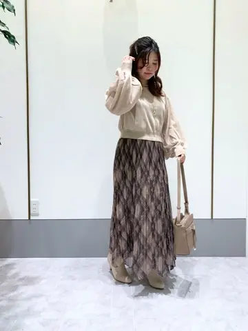 ANY SIS スタッフ コーディネート画像