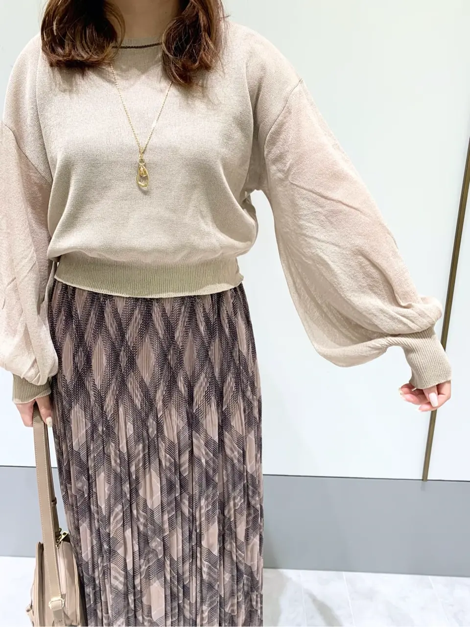 ANY SIS スタッフ コーディネート画像