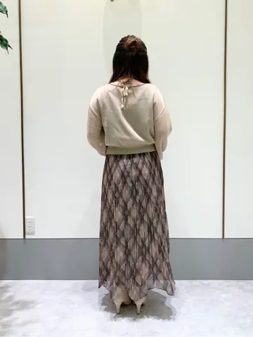 ANY SIS スタッフ コーディネート画像