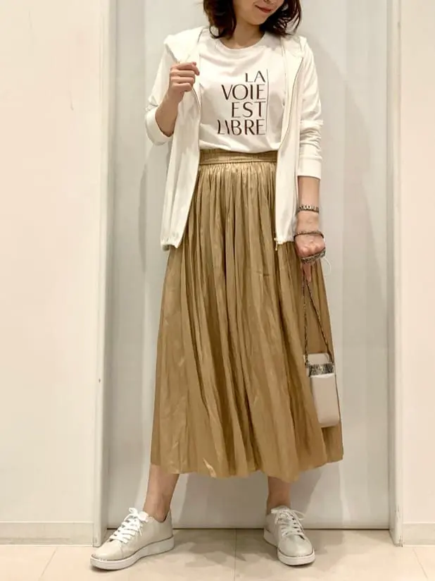 ANY SIS 横田 コーディネート画像