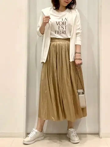 ANY SIS 横田 コーディネート画像