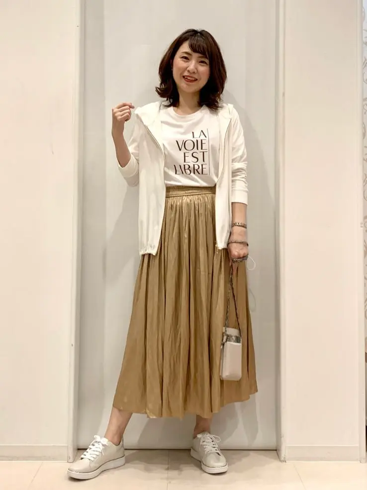 ANY SIS 横田 コーディネート画像