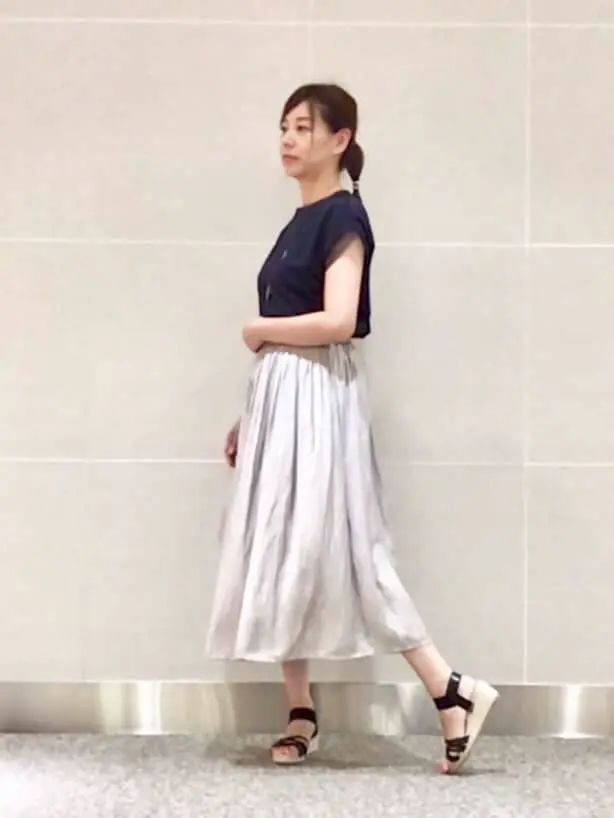 ANY SIS スタッフ コーディネート画像