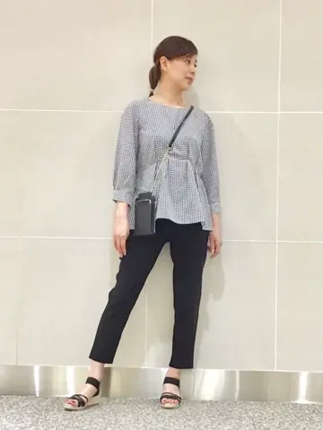 ANY SIS スタッフ コーディネート画像