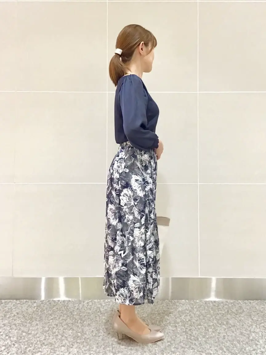 ANY SIS 浅野 コーディネート画像