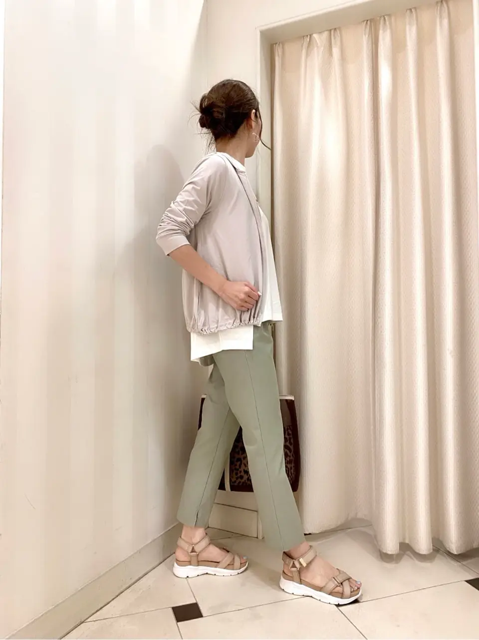 ANY SIS 金井 コーディネート画像