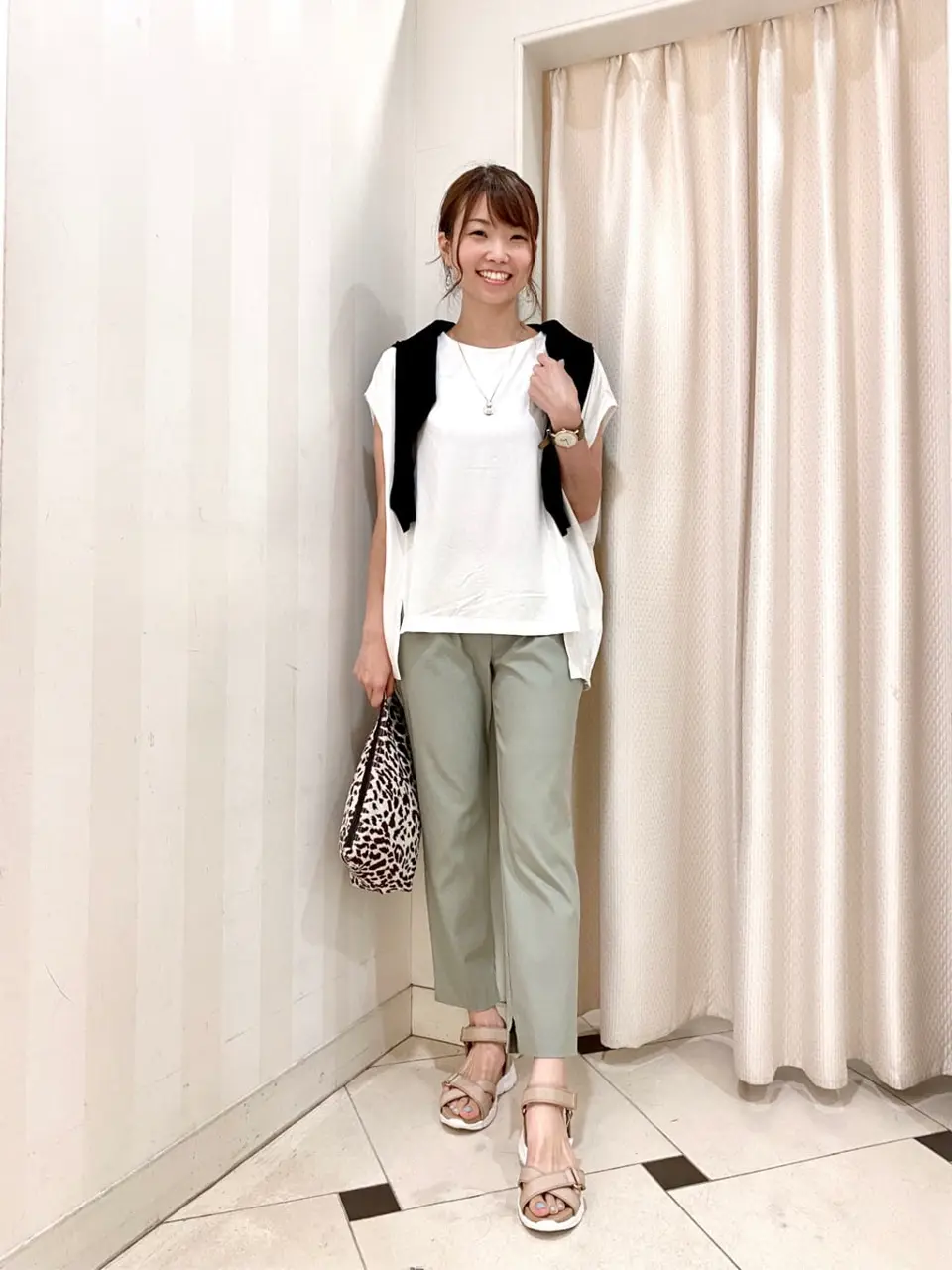 ANY SIS 金井 コーディネート画像