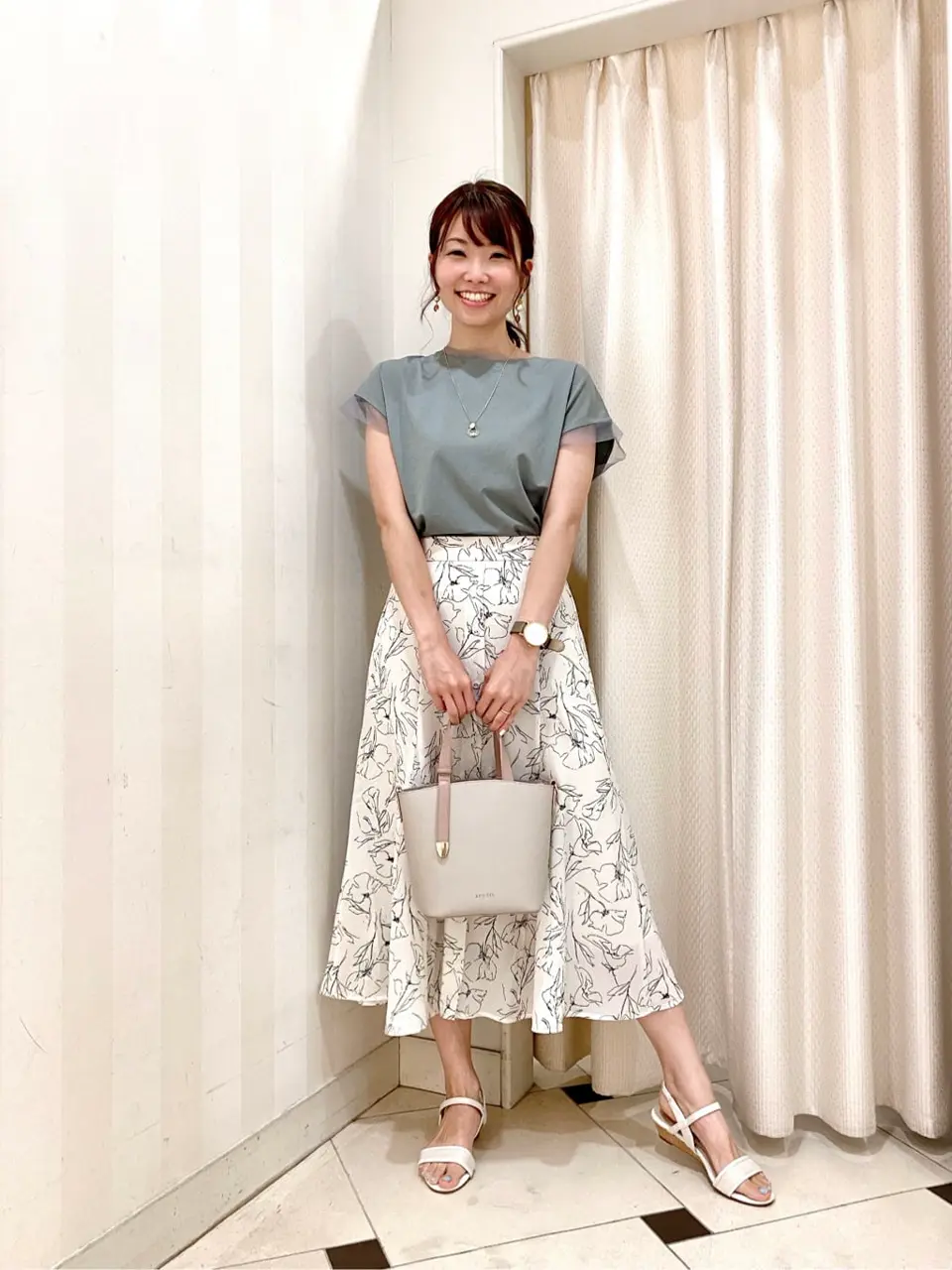 ANY SIS 金井 コーディネート画像