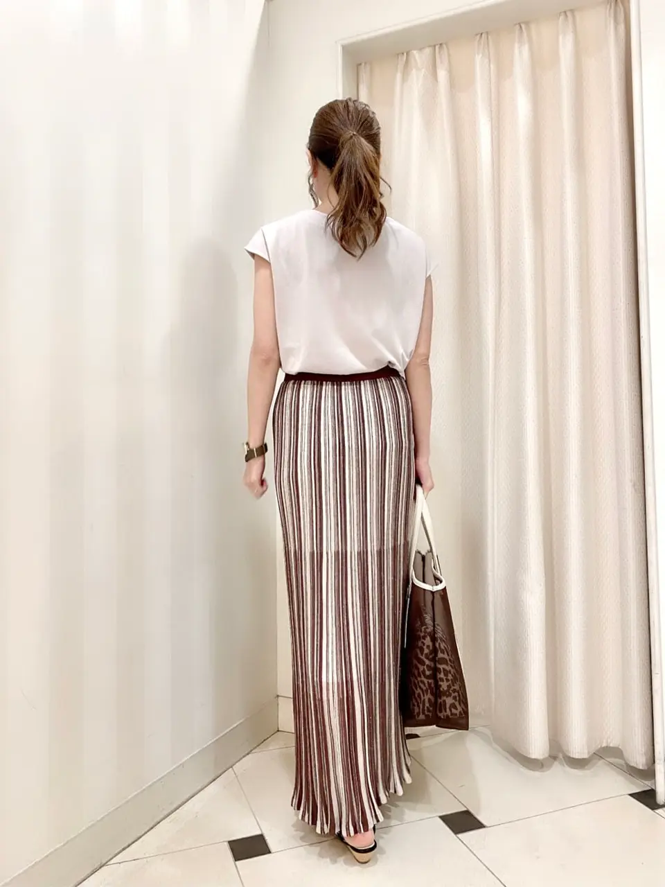 ANY SIS 金井 コーディネート画像