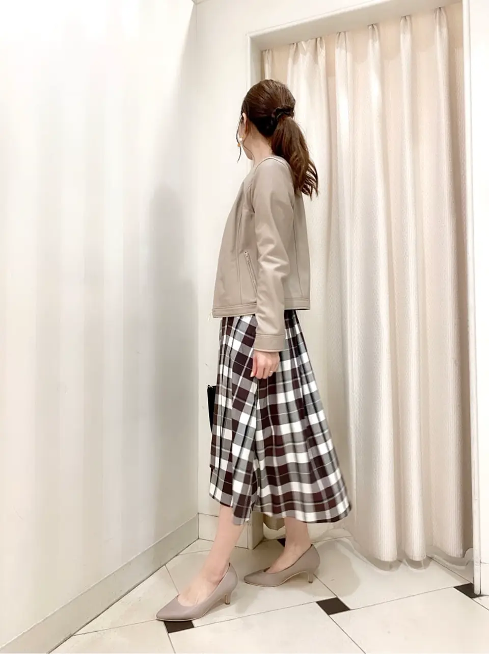 ANY SIS 金井 コーディネート画像