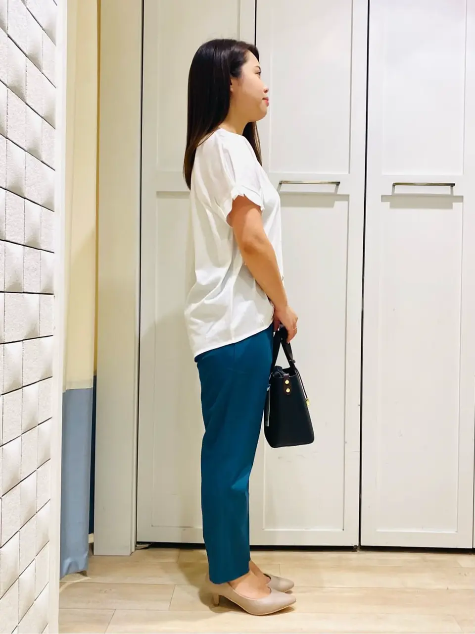 ANY SIS スタッフ コーディネート画像