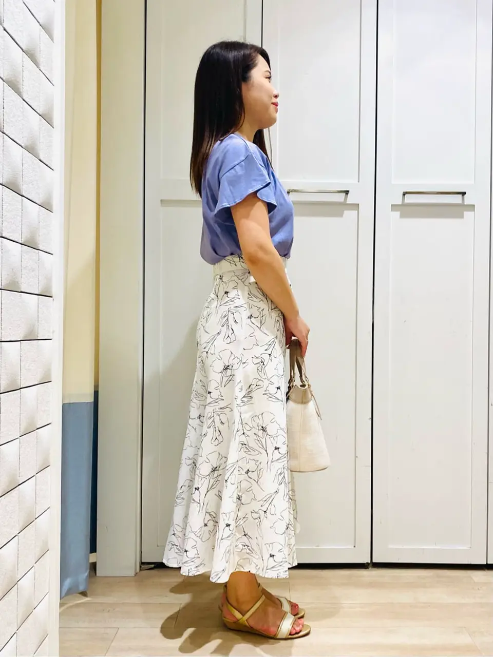 ANY SIS スタッフ コーディネート画像