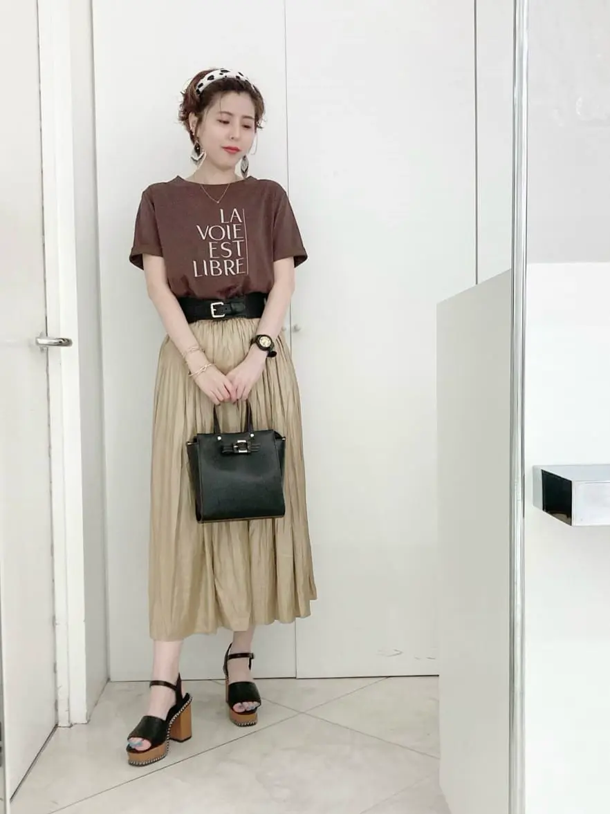  スタッフ コーディネート画像