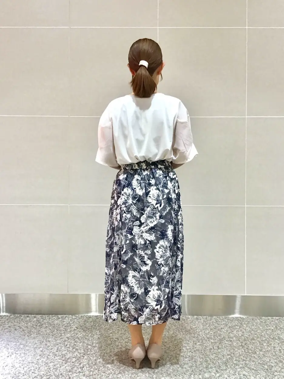 ANY SIS 浅野 コーディネート画像