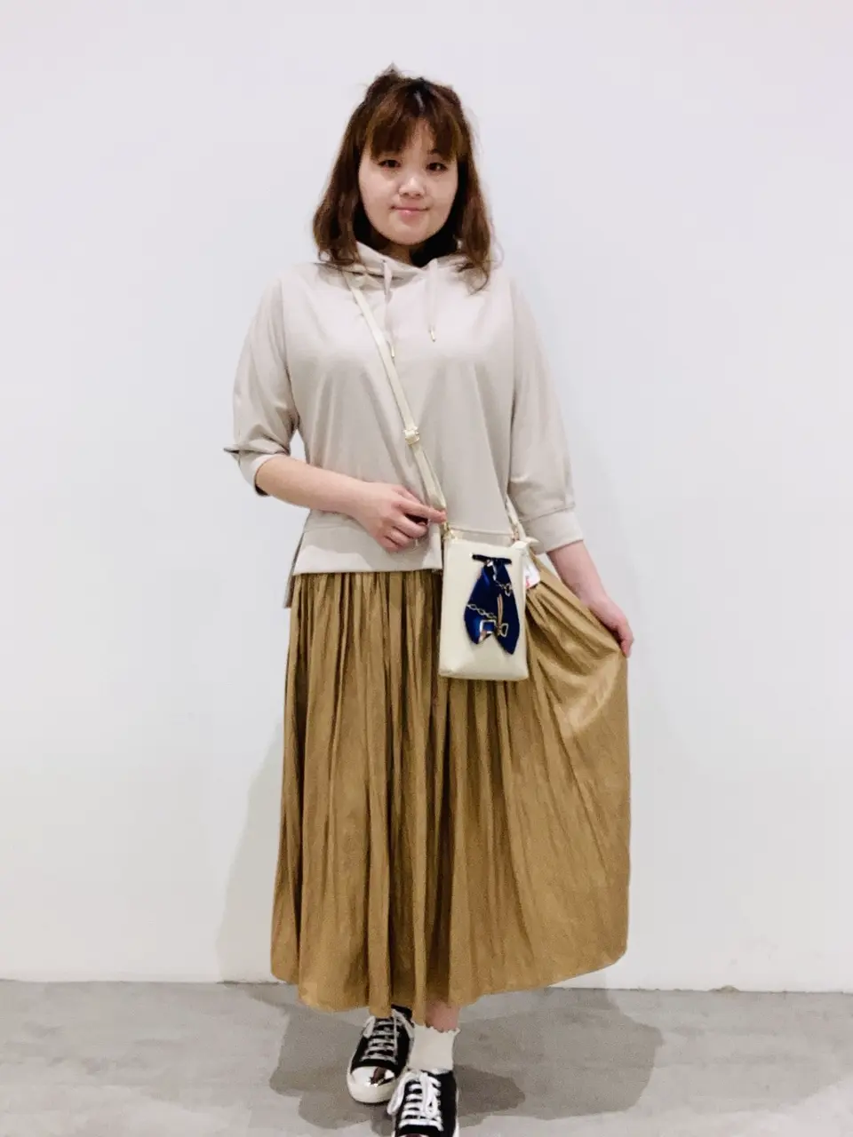 ANY SIS 川根　彩 コーディネート画像