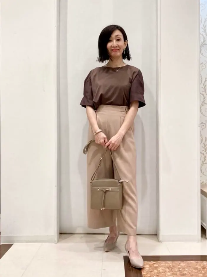 ANY SIS スタッフ コーディネート画像