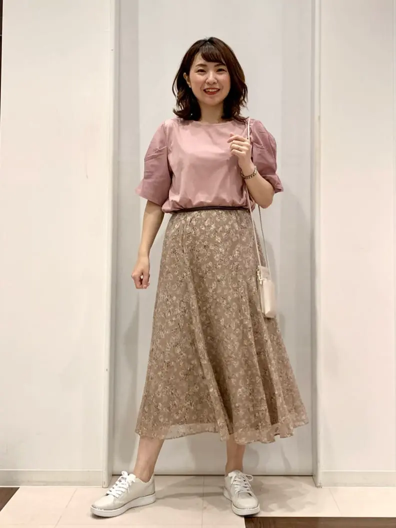 ANY SIS 横田 コーディネート画像