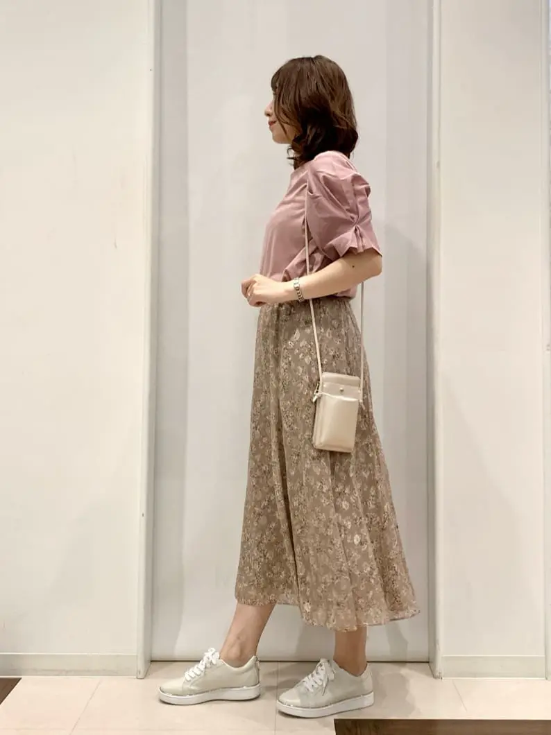 ANY SIS 横田 コーディネート画像