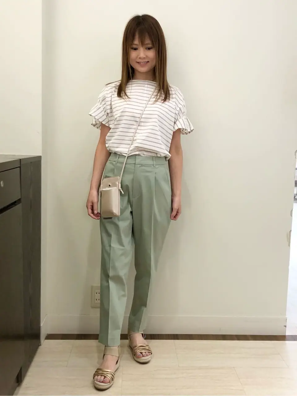 ANY SIS スタッフ コーディネート画像